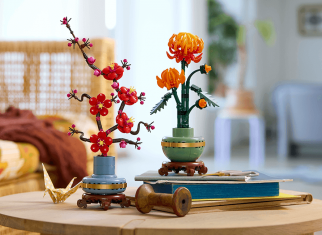New LEGO® flower sets