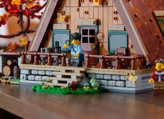 That piece shouldn’t be there, should it? Surprising use of parts in LEGO® MOCs