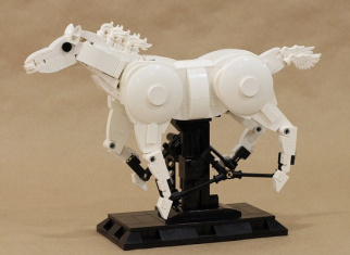 Build JK Brickwork's Galloping LEGO® Horse (Free Building Instructions)
