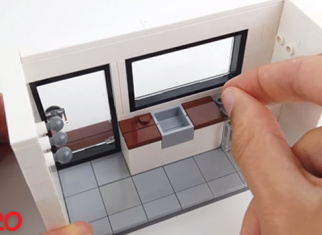 Build a LEGO® house (free building instructions)