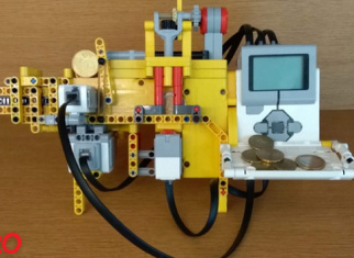 Build 5 fun Mindstorms projects with these free building instructions