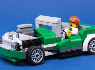 Build this cool alternate hot rod from the LEGO® 31113 set!