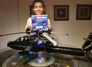 ToyPro fan builds LEGO® Apache helicopter