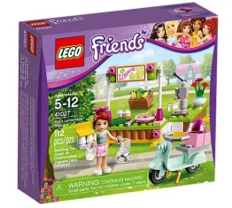 LEGO Mia's Lemonade Stand