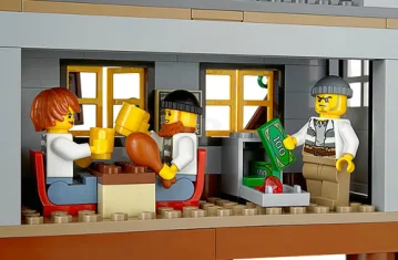 LEGO Crooks’ Hideout
