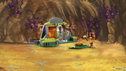 LEGO Fire Dragon's Lava Cave