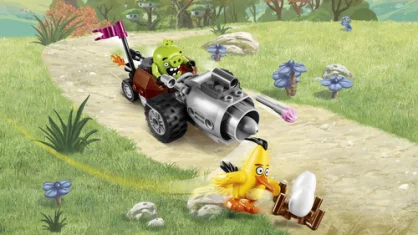 LEGO Piggy Car Escape