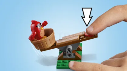 LEGO Piggy Plane Attack