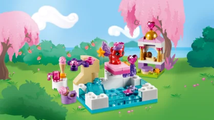 LEGO Treasure's Day at the Pool