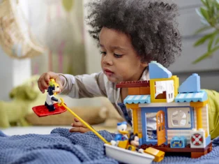 LEGO Mickey & Friends Beach House