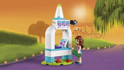 LEGO Amusement Park Space Ride