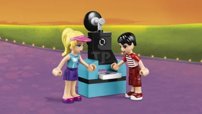 LEGO Amusement Park Hot Dog Van