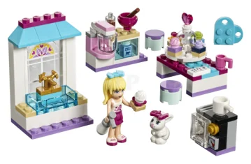 LEGO Stephanie's Friendship Cakes