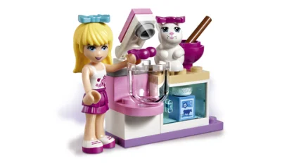 LEGO Stephanie's Friendship Cakes