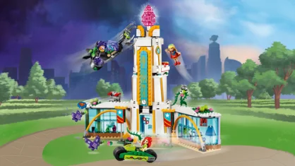LEGO Super Hero High School