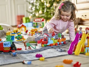 LEGO Santa's Winter Holiday