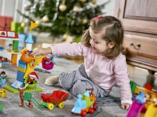 LEGO Santa's Winter Holiday