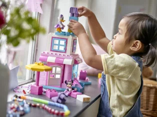 LEGO Minnie Mouse Bow-tique