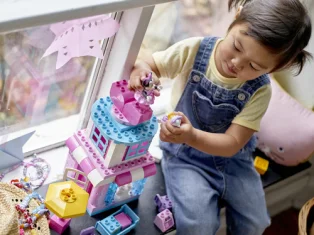 LEGO Minnie Mouse Bow-tique