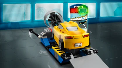 LEGO Cruz Ramirez Race Simulator