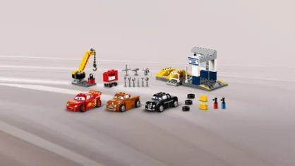 LEGO Smokey's Garage