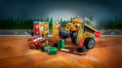 LEGO Thunder Hollow Crazy 8 Race