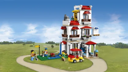 LEGO Modular Family Villa