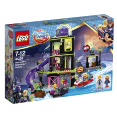 LEGO Lena Luthor™ Kryptomite™ Factory
