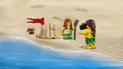LEGO People pack – Fun at the beach