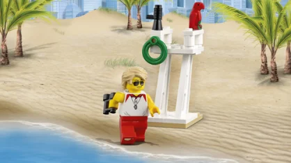 LEGO People pack – Fun at the beach