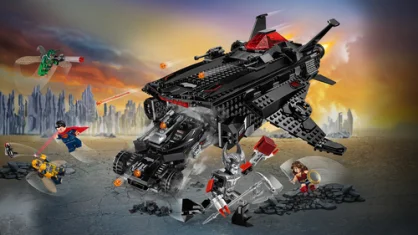 LEGO Flying Fox: Batmobile Airlift Attack