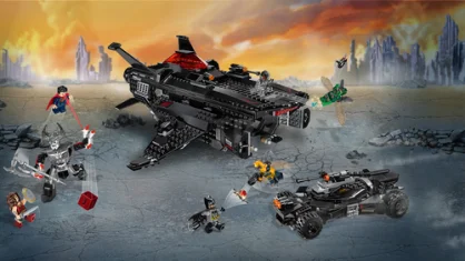 LEGO Flying Fox: Batmobile Airlift Attack