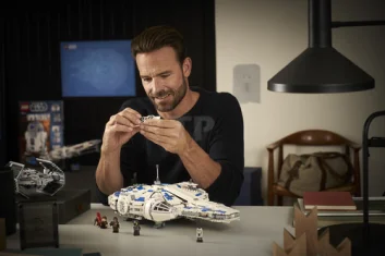 LEGO Kessel Run Millennium Falcon