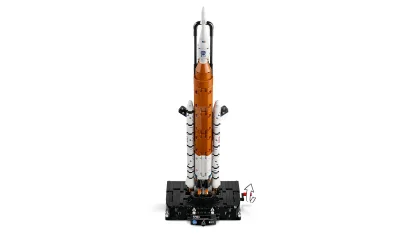 LEGO NASA Artemis SLS-Schwerlastrakete