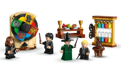 LEGO Hogwarts™ Castle: Sorting Hat™ Ceremony