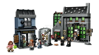 LEGO Knockturn Alley™ Wizarding Shops