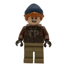 LEGO Ron Weasley: chaqueta marrón rojiza, pantalones de color beige oscuro…