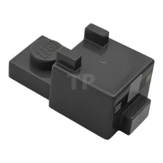 LEGO Testa di creatura pixelata con orecchie, naso e viso con…