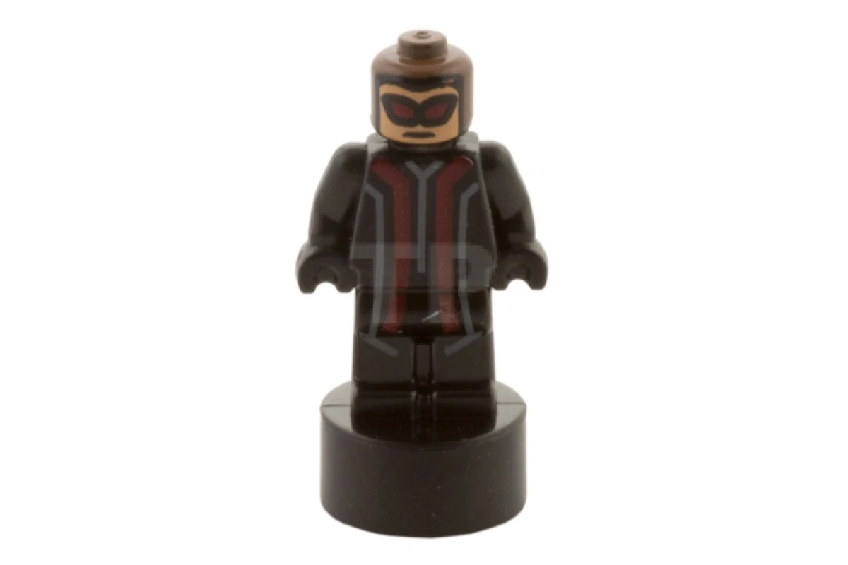 LEGO&reg; 90398pb003 Hawkeye Statuette