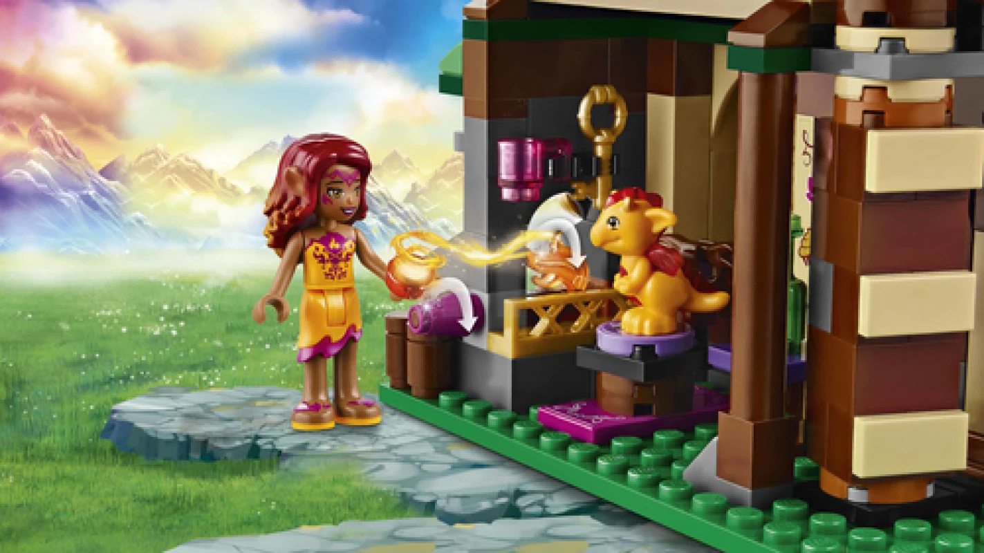 LEGO&reg; 41174 The Starlight Inn