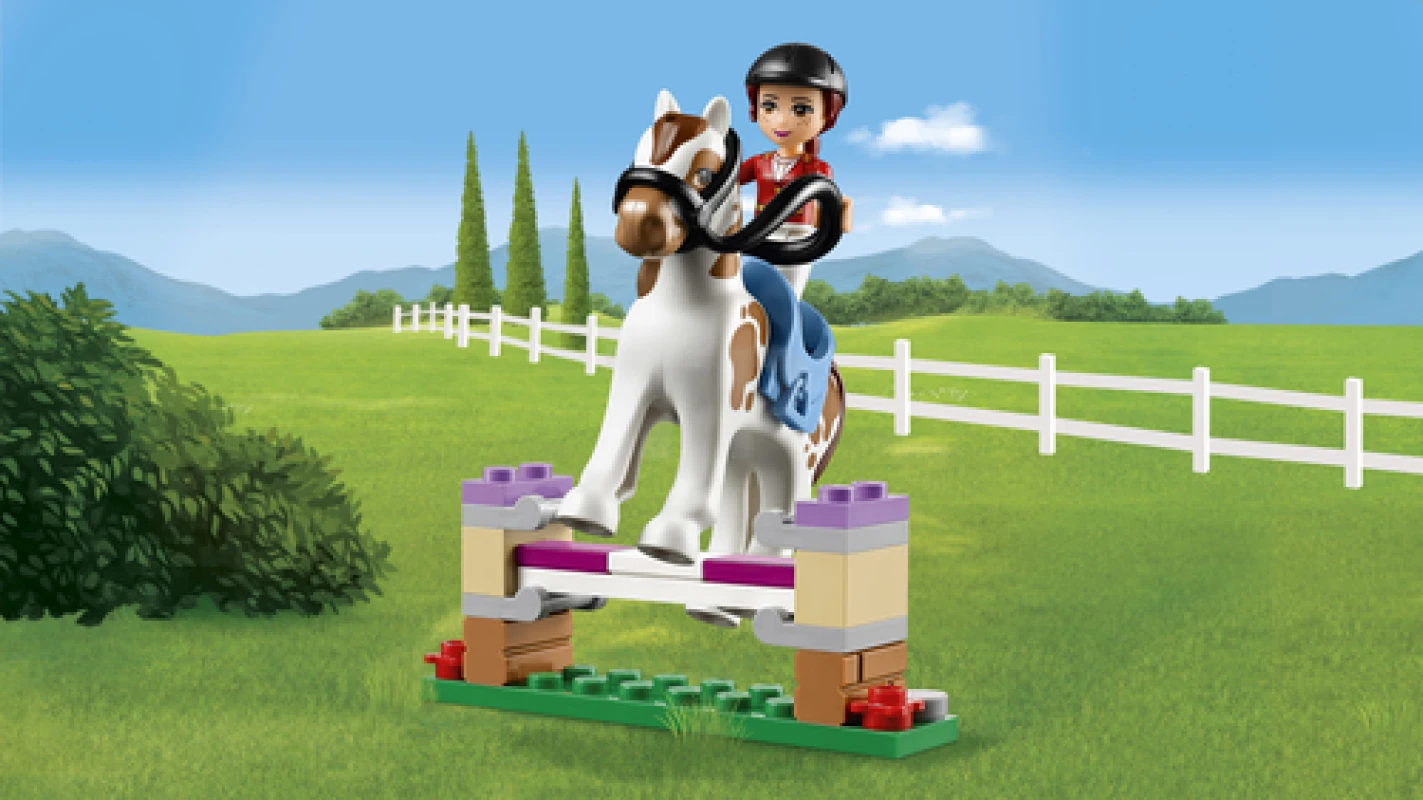 LEGO&reg; 41126 Heartlake Riding Club
