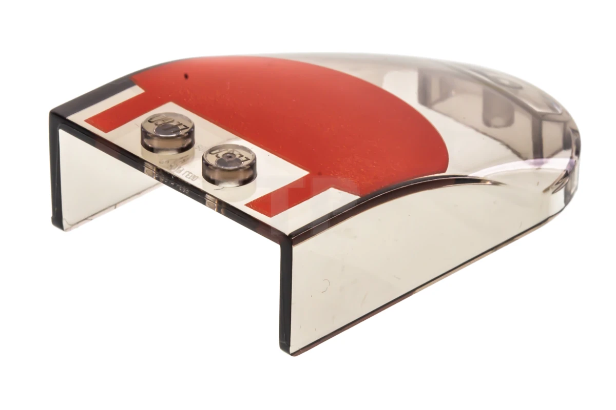 LEGO&reg; 6137041 - 18973pb05 - Pare-brise 6 x 4 x 1 courbé avec motif de toit rouge.