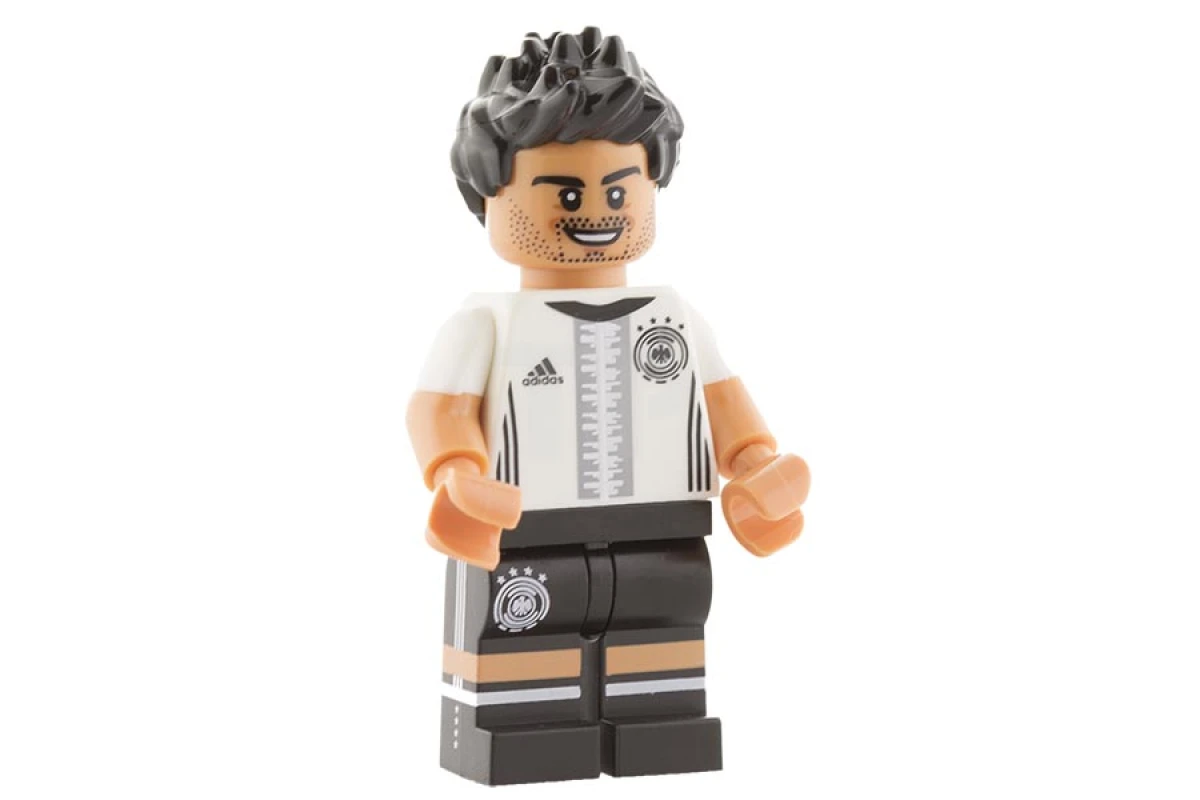 LEGO&reg; dfb004 Mats Hummels - German Soccer Team (5)