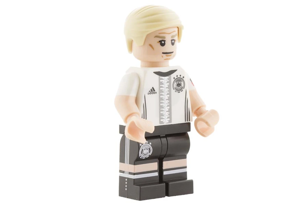 LEGO&reg; dfb007 Bastian Schweinsteiger - German Soccer Team (7)