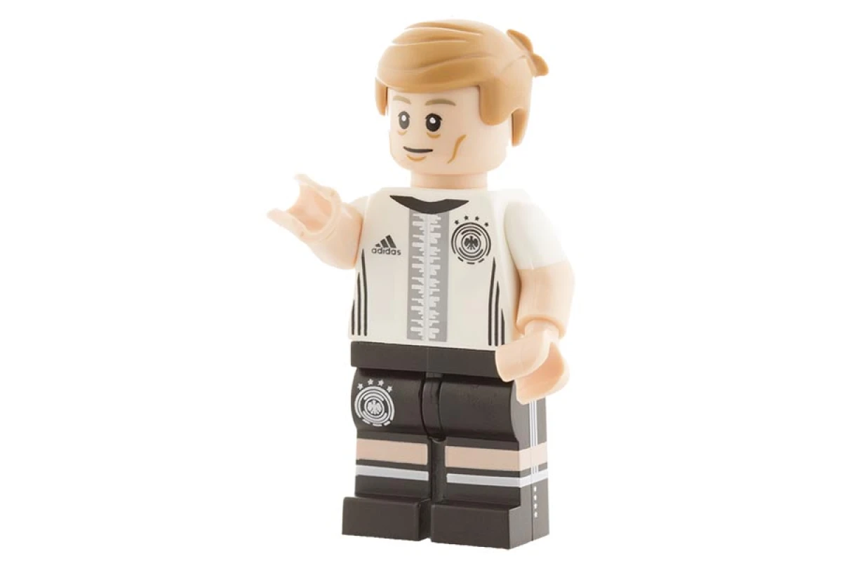 LEGO&reg; dfb010 Toni Kroos - German Soccer Team (18)