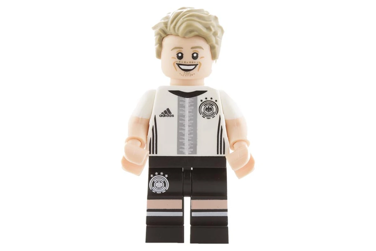 LEGO&reg; dfb016 Max Kruse - German Soccer Team (23)