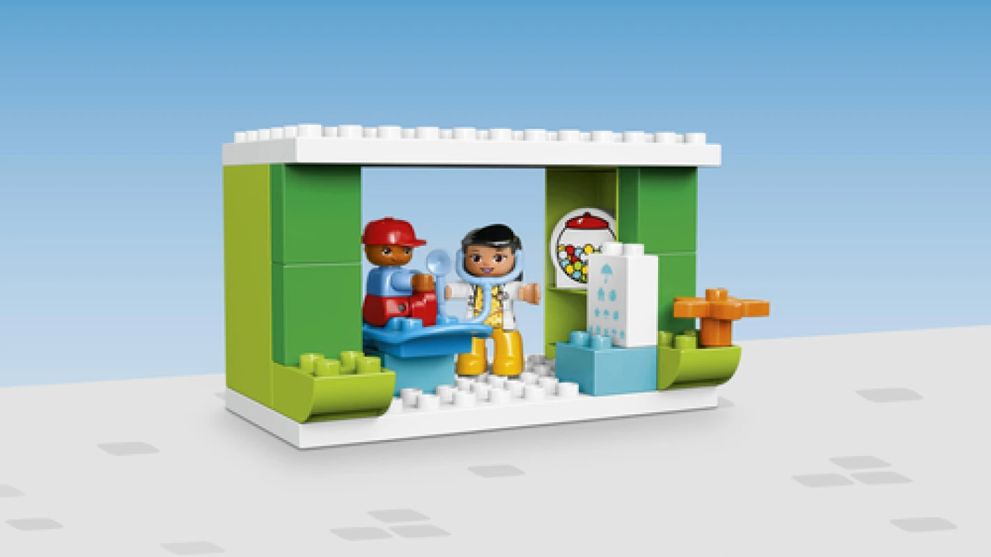 LEGO&reg; 10836 Plaza mayor