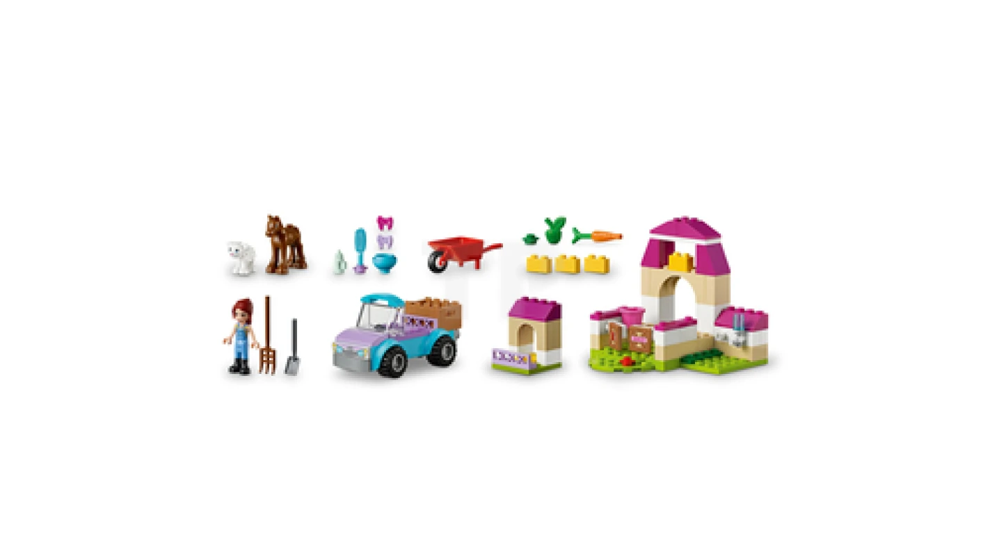 LEGO&reg; 10746 Mia's Farm Suitcase