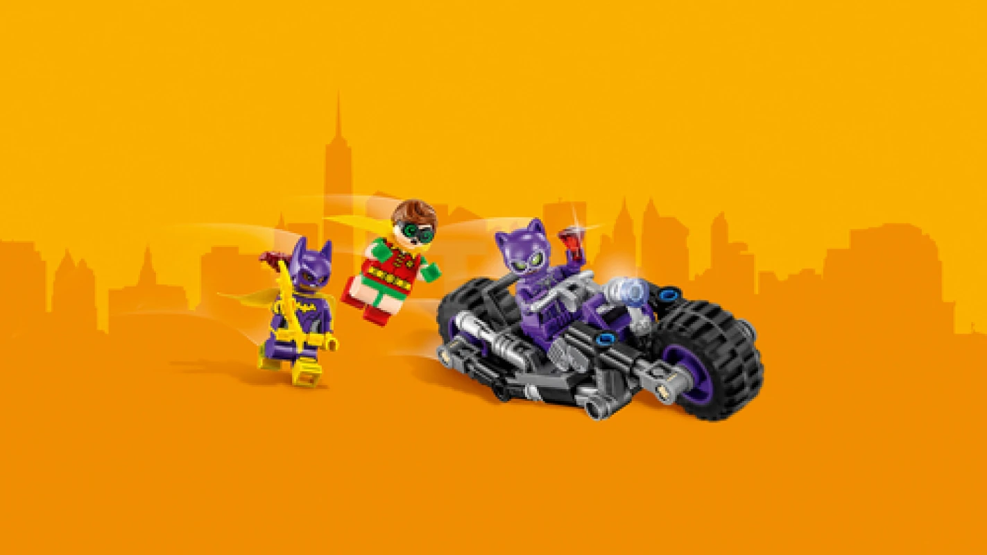 LEGO&reg; 70902 Catwoman™ Catcycle Chase
