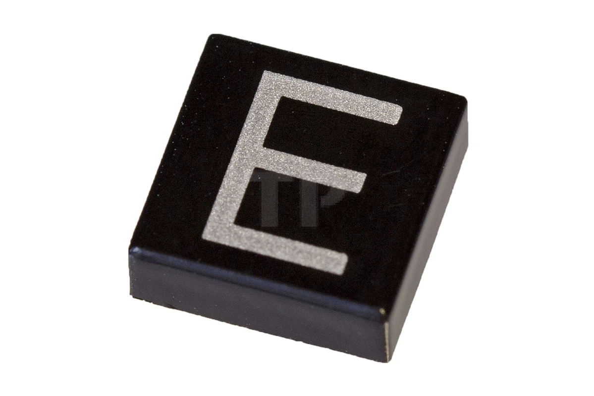 LEGO&reg; 6044148 - 3070pb013 - Tile 1 x 1 with Letter Capital E Pattern